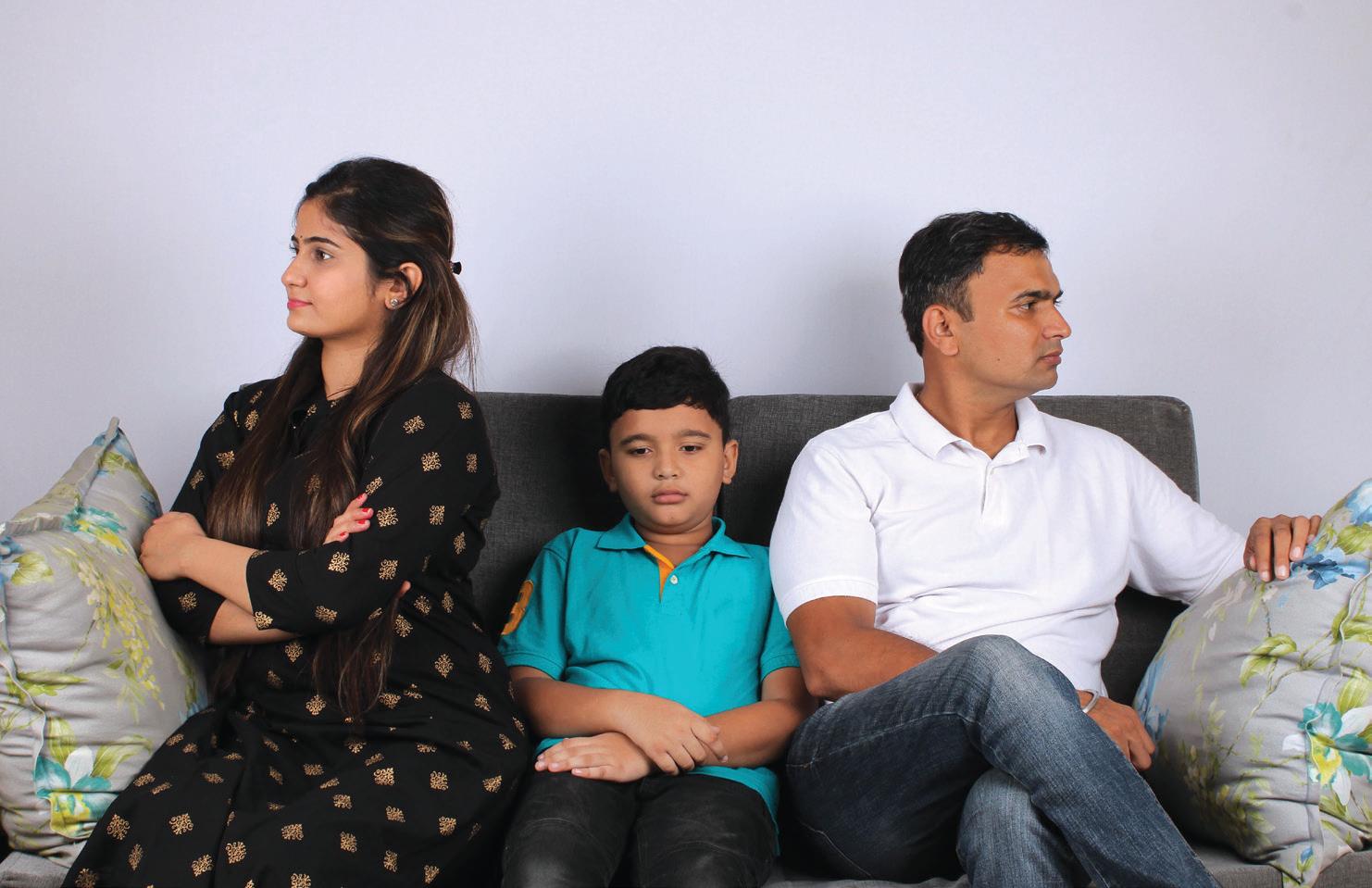मां-बाप के झगड़े में पिसता एक मासूम सा दिल